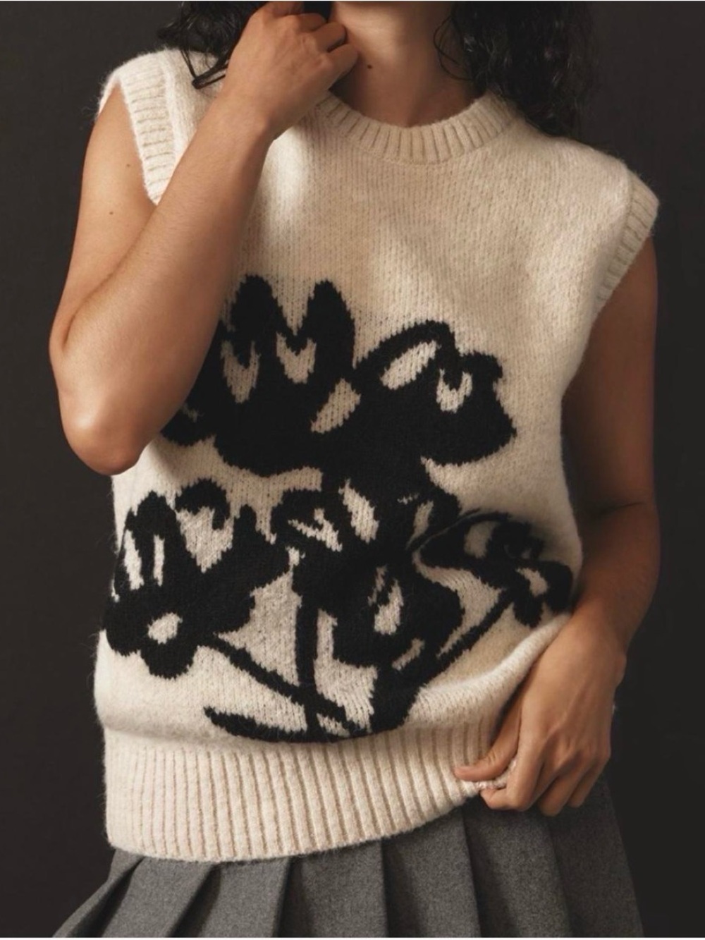 Maeve Anthropology Graphic Floral Sweater Vest - Cream/Black XXSP